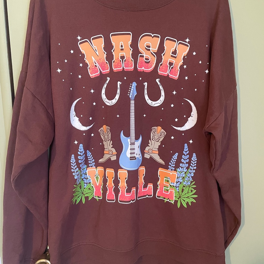 Oversized Brown Nashville Graphic Sweatshirt